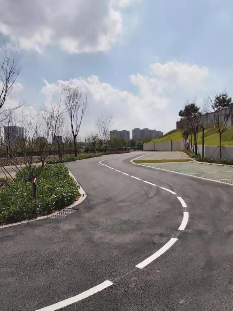 南京标识标牌厂家-南京道路划线-南京目赏停车场设施设计施工