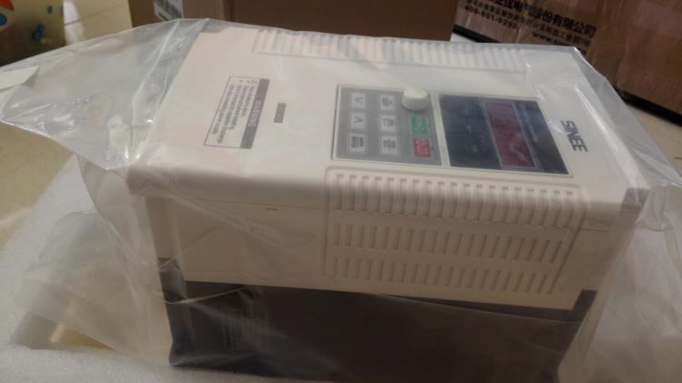 5.5KW正弦变频器EM303B-5R5G重庆变频器批发